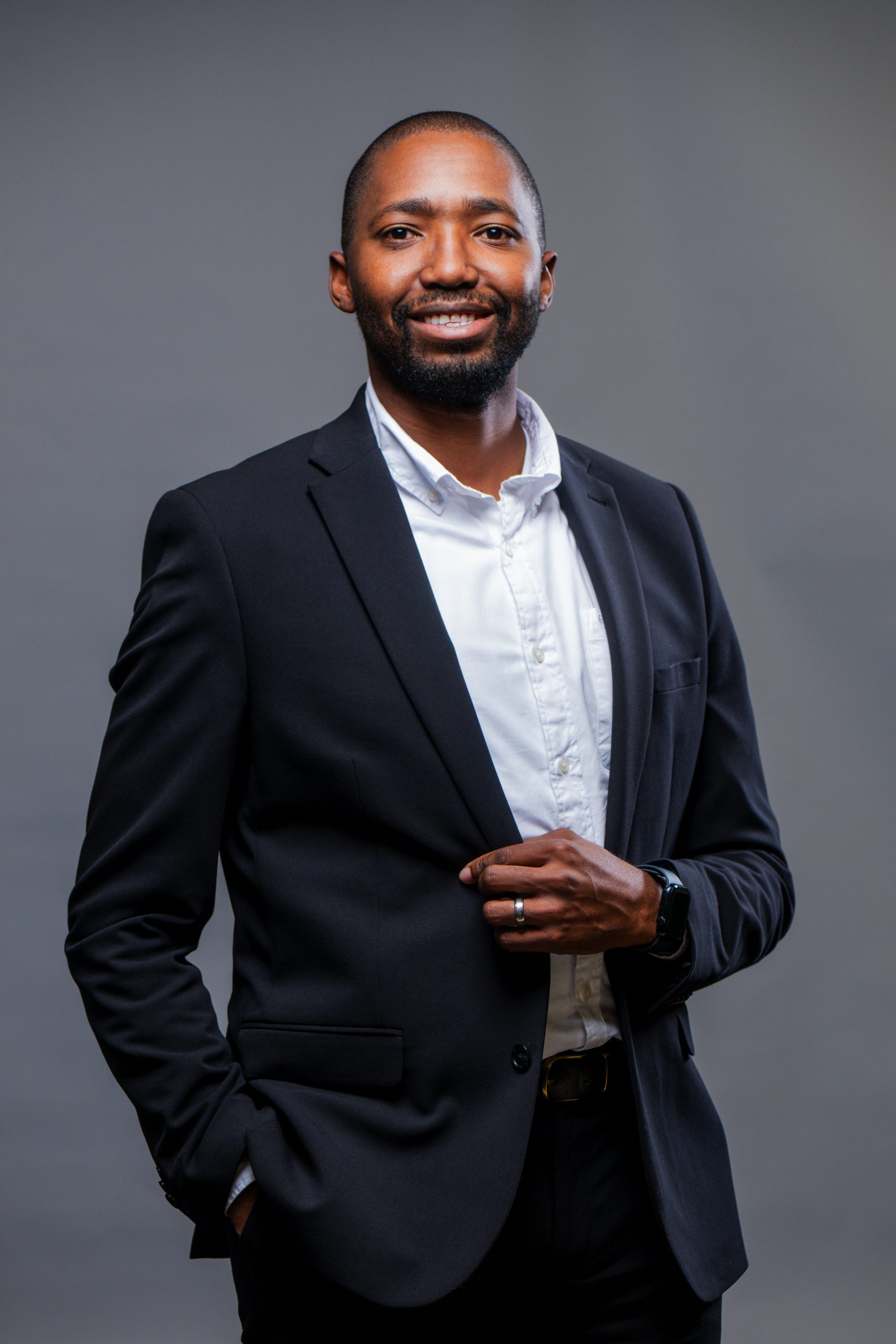 Mr Romanus Kampungu
